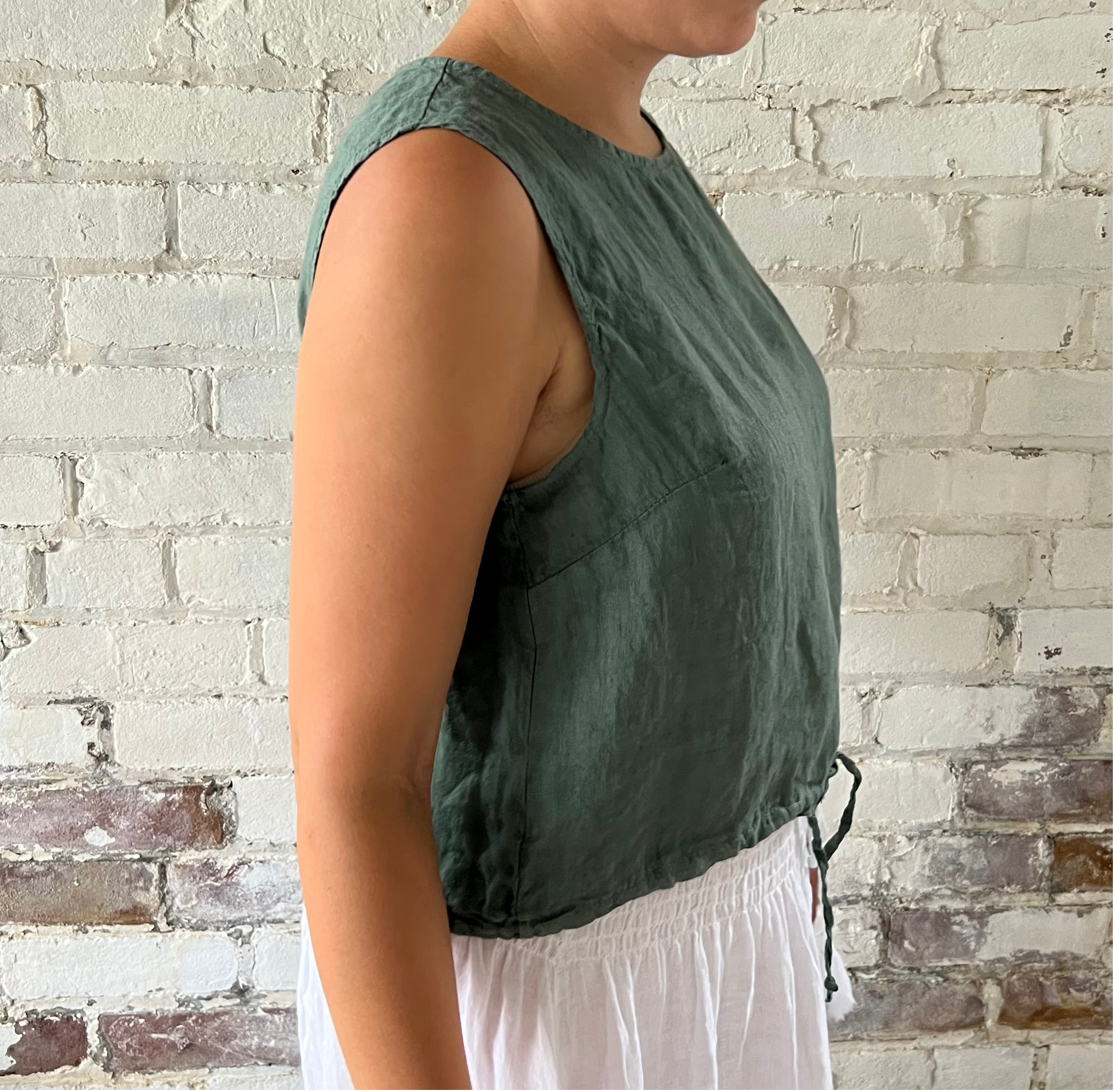 Linen Tank Adjustable Botton
