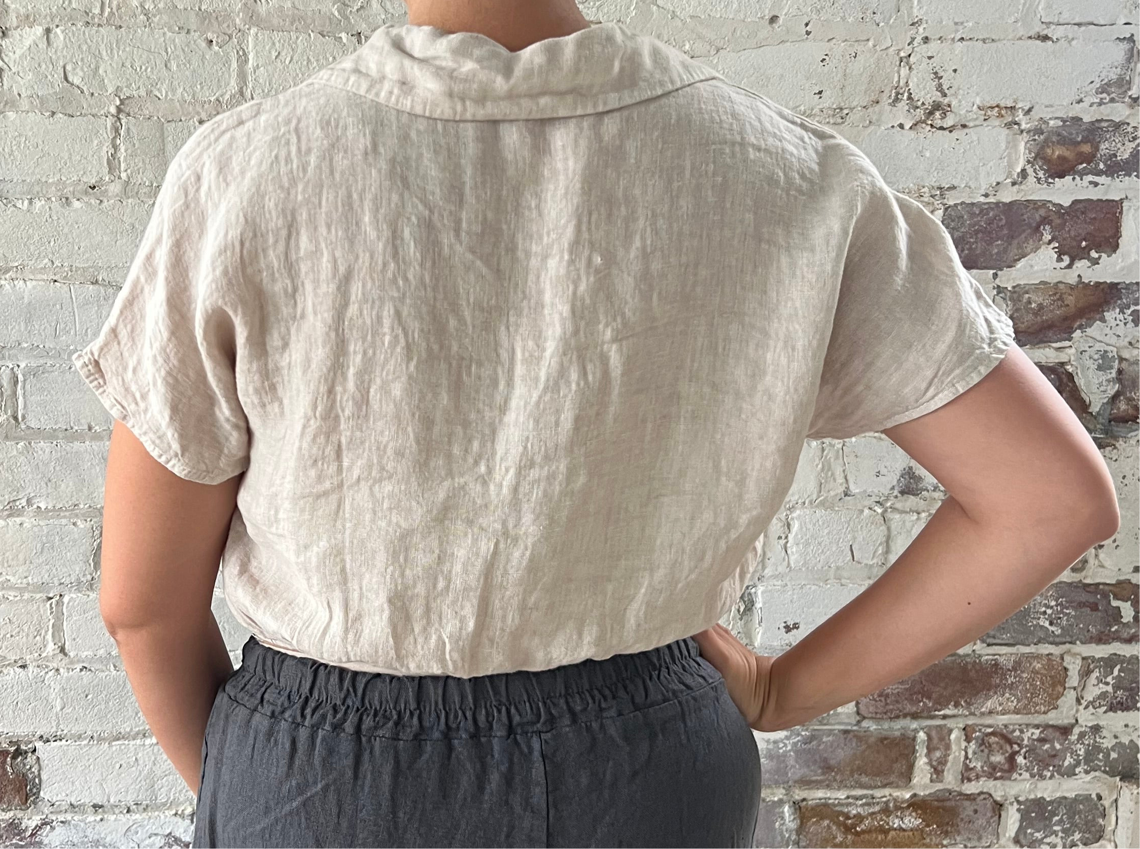 Linen Collar Button Crop